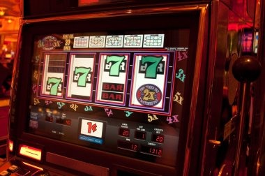 kabehjitu mobile app interface showing sportsbook, live dealer, slots, and esports sections